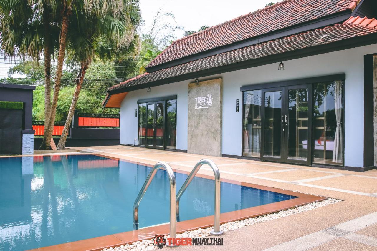 Tiger Hillside Hotel Phuket ภายนอก รูปภาพ