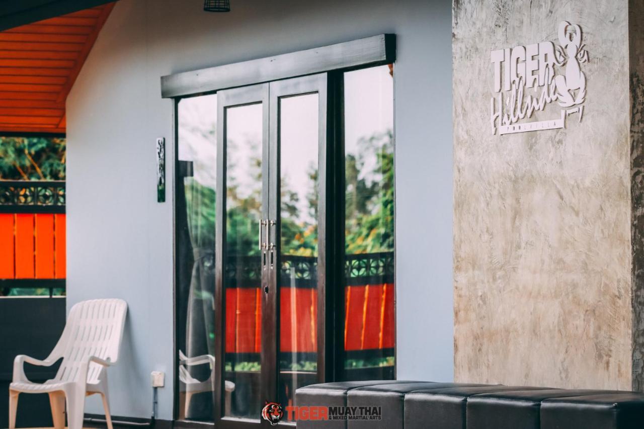 Tiger Hillside Hotel Phuket ภายนอก รูปภาพ